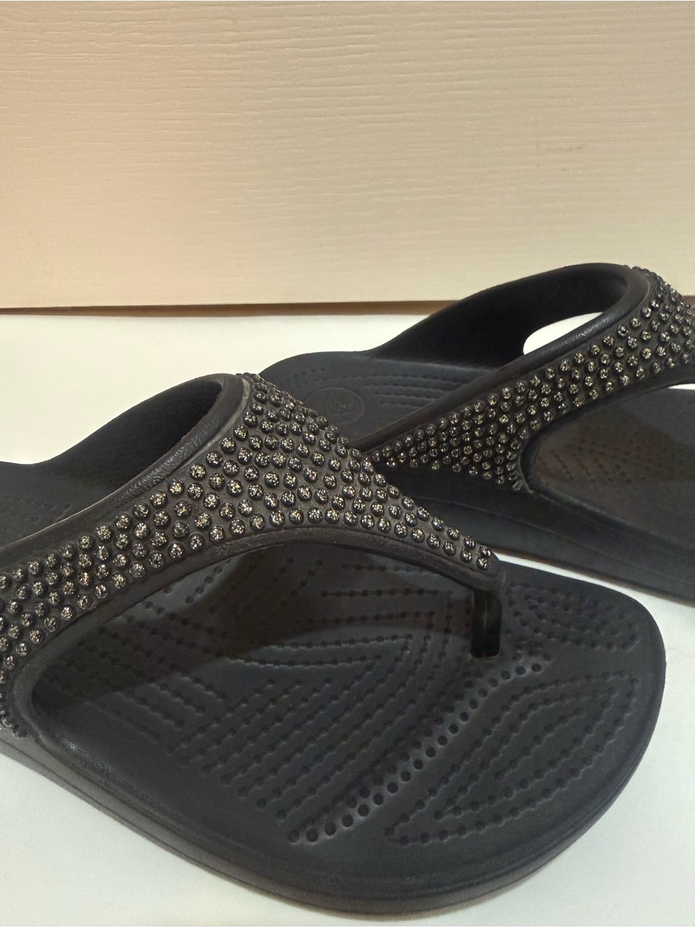 CROCS Black Slip-On with Faux Rhinestones size 8 - Picture 3 of 6